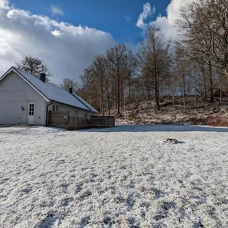 Beautiful And Cosy House Near The Lake Olofstrom Exterior photo